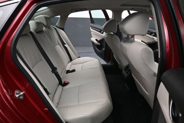 Used 2018 Honda Accord Touring image 18