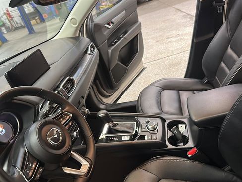 Used 2025 MAZDA CX-5 AWD 2.5 S w/ Preferred Package image 23