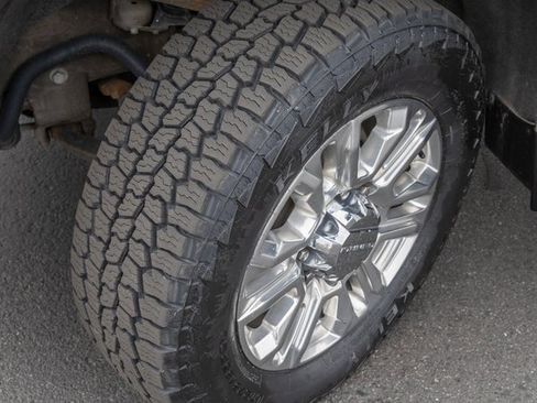 Used 2021 GMC Sierra 3500 Denali w/ Denali Ultimate Package image 13