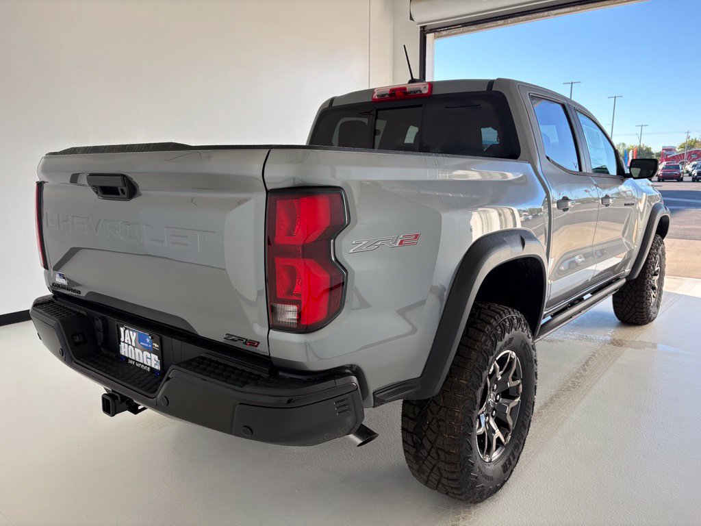 New 2026 Chevrolet Colorado ZR2 w/ Technology Package AWD/4WD image 23