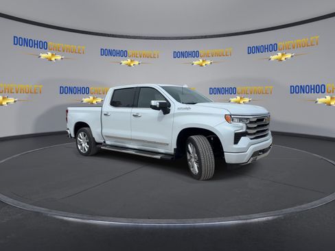 New 2026 Chevrolet Silverado 1500 High Country w/ High Country Premium Package AWD/4WD image 5