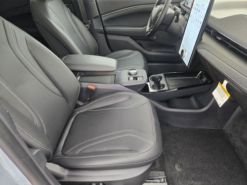 New 2024 Ford Mustang Mach-E Premium AWD/4WD image 16