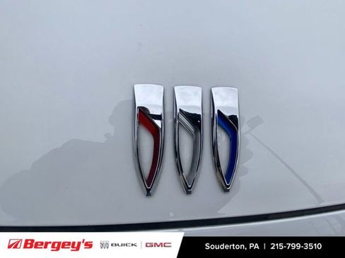 Certified 2025 Buick Envision Sport Touring image 34