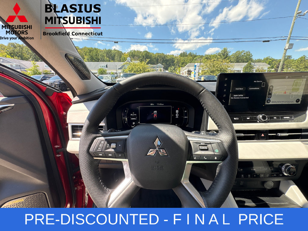 Used 2025 Mitsubishi Outlander SE AWD/4WD image 20