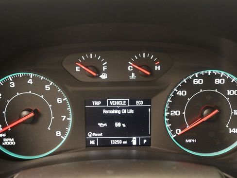 Used 2024 Chevrolet Equinox LS w/ Driver Confidence II Package FWD image 13
