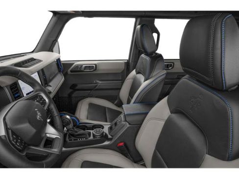 Used 2024 Ford Bronco Wildtrak AWD/4WD image 8