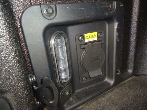 Used 2024 Ford Maverick Lariat FWD image 12