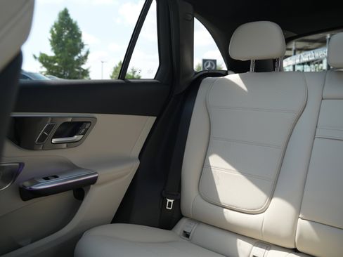 New 2026 Mercedes-Benz GLC 350e 4MATIC image 35