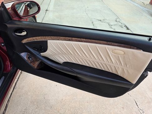 Used 2007 Mercedes-Benz CLK 350 CLK 350 2dr Coupe image 11