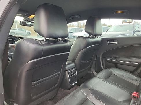 Used 2018 Dodge Charger R/T w/ Plus Group image 12