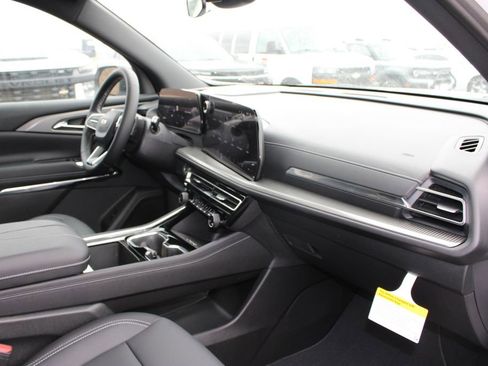 New 2026 Chevrolet Traverse LT w/ Sun and Wheel Package image 21