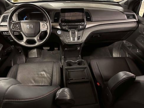 Used 2023 Honda Odyssey Sport image 19