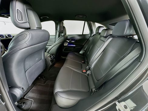 Used 2026 Mercedes-Benz GLC 300 image 26
