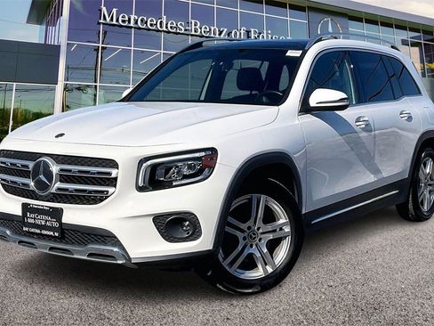 Certified 2021 Mercedes-Benz GLB 250 4MATIC image 6