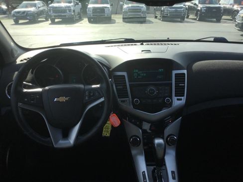 Used 2012 Chevrolet Cruze LT FWD image 10