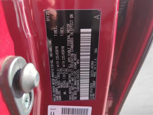 Used 2020 Toyota Highlander XLE image 29