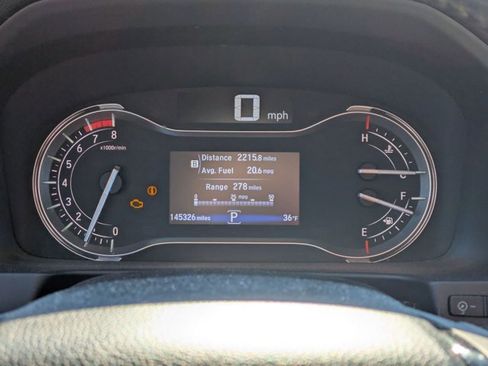 Used 2017 Honda Pilot Touring image 10