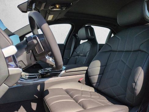 New 2026 BMW 760i xDrive AWD/4WD image 4