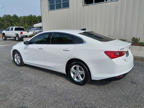 Used 2022 Chevrolet Malibu LS w/ LPO, Convenience Package 1 FWD image 5