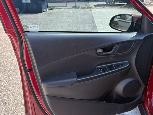 Used 2020 Hyundai Kona SE image 10