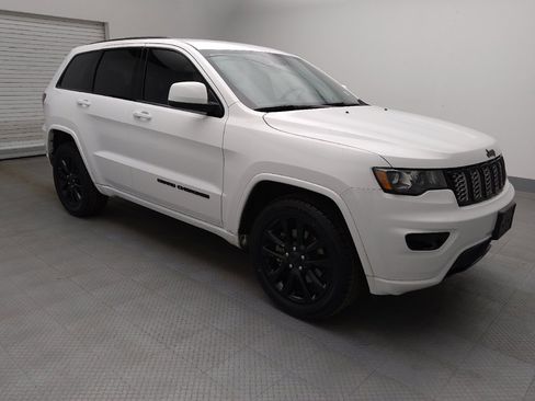 Used 2021 Jeep Grand Cherokee Laredo X RWD image 11