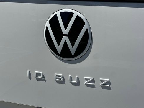 New 2025 Volkswagen ID. Buzz Pro S image 7