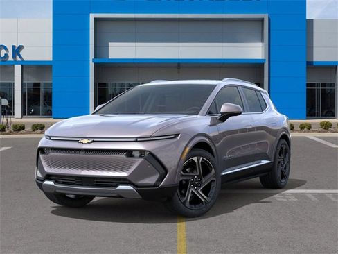 New 2025 Chevrolet Equinox EV LT image 6