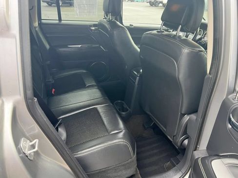 Used 2014 Jeep Compass Latitude AWD/4WD image 10