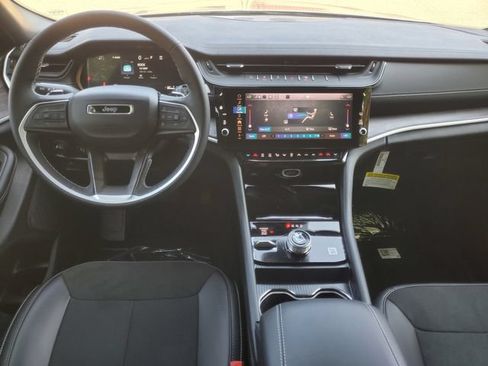 New 2026 Jeep Grand Cherokee Altitude AWD/4WD image 24