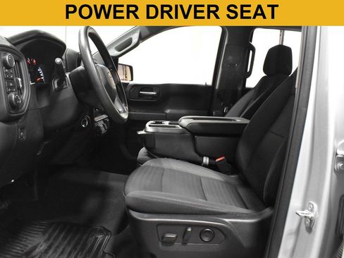 Used 2022 Chevrolet Silverado 1500 Custom w/ LPO, Dark Essentials Package AWD/4WD image 5