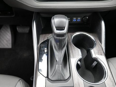 Used 2022 Toyota Highlander Limited image 26