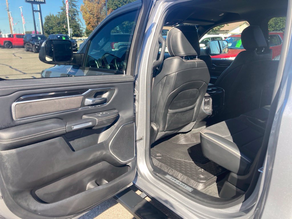 Used 2021 RAM 1500 Laramie w/ Sport Appearance Package AWD/4WD image 11