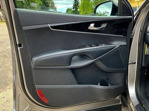 Used 2018 Kia Sorento L FWD image 22