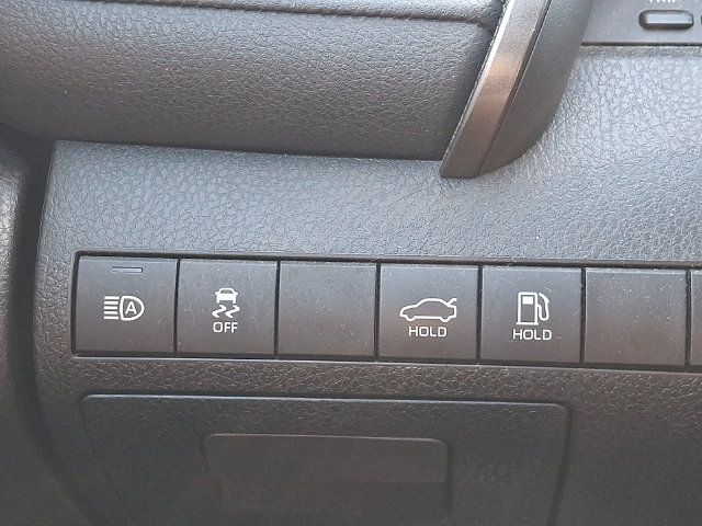 Certified 2020 Toyota Camry SE FWD image 23