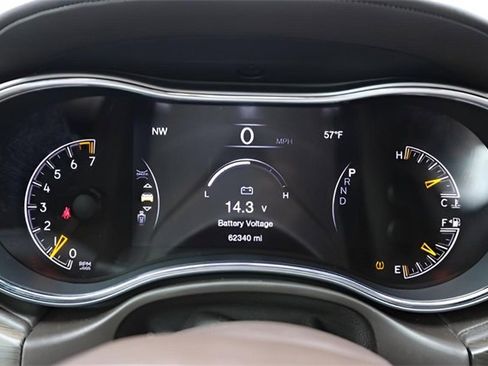 Used 2019 Jeep Grand Cherokee Overland image 28