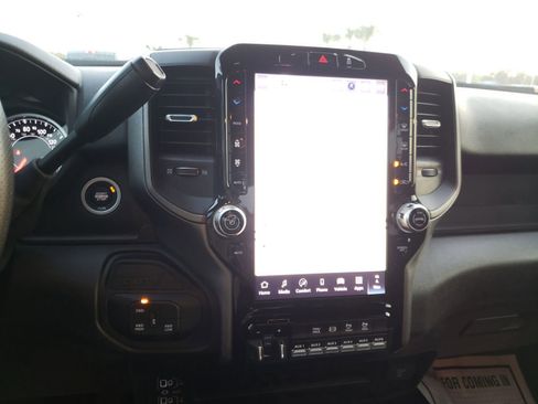New 2026 RAM 2500 Tradesman AWD/4WD image 30