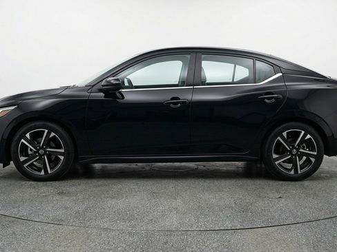 Used 2025 Nissan Sentra SV image 5