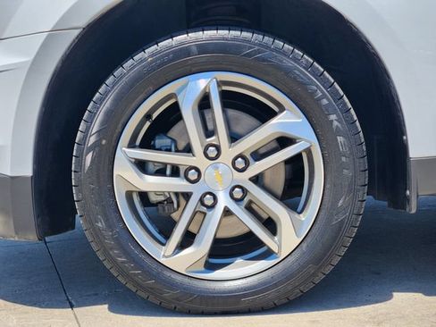 Used 2017 Chevrolet Equinox Premier w/ Enhanced Convenience Package AWD/4WD image 10