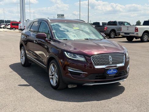Used 2019 Lincoln MKC Reserve w/ MKC Climate Package AWD/4WD image 3