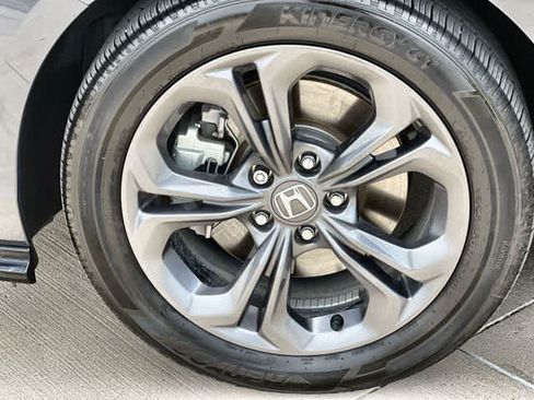Certified 2025 Honda Accord EX-L image 9