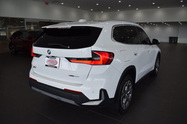 Used 2023 BMW X1 xDrive28i AWD/4WD image 7