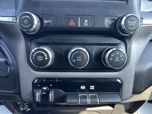 Used 2024 RAM 3500 Big Horn AWD/4WD image 18
