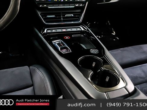 Used 2022 Audi e-tron GT Premium Plus w/ Performance Package image 5
