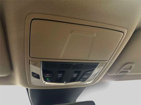 Used 2023 Acura MDX SH-AWD w/ Technology Package image 31