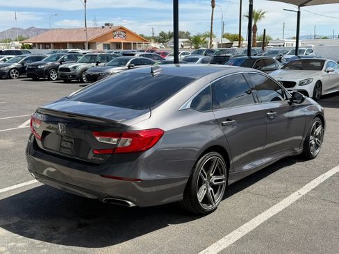 Used 2018 Honda Accord Sport image 10