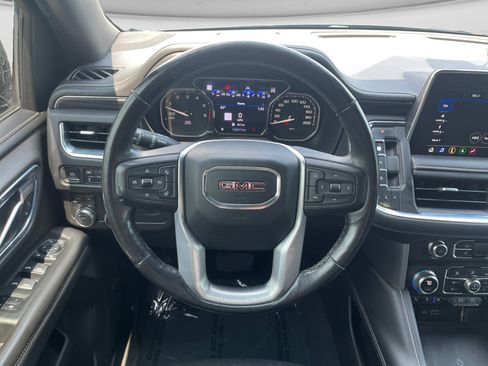 Used 2021 GMC Yukon SLT w/ Rear Media and Nav Package AWD/4WD image 14