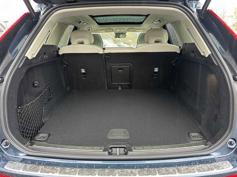 New 2026 Volvo XC60 B5 Ultra w/ Protection Package Premier image 14