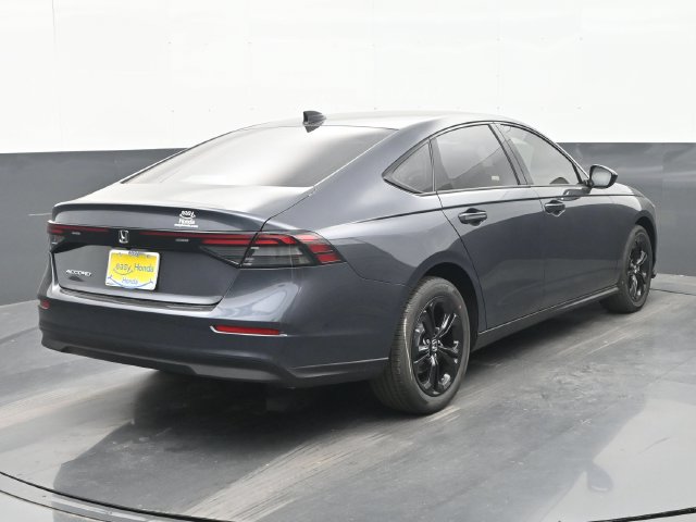 Used 2025 Honda Accord SE image 7