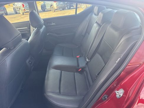 Used 2023 Nissan Altima 2.5 SL image 14