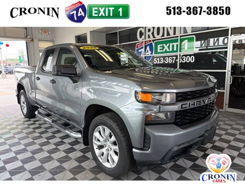 Used 2020 Chevrolet Silverado 1500 Custom w/ Custom Value Package AWD/4WD image 1